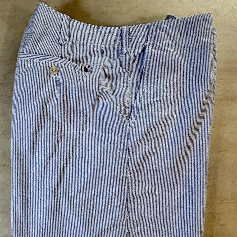 Classic Tommy Hilfiger Seersucker Shorts Men's 42 Blue & White 8.5" Inseam